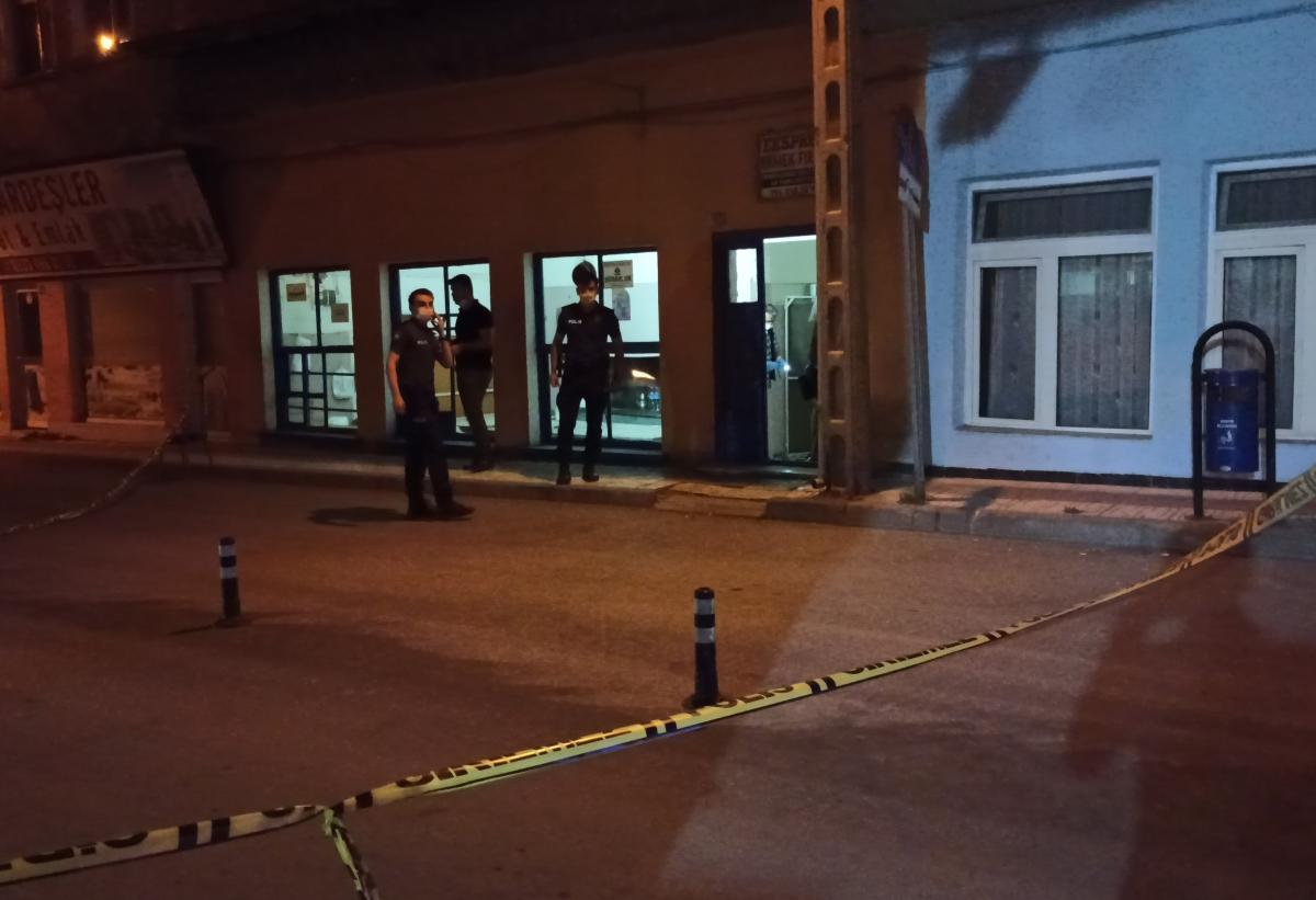 Çorum'da bir kadın, birlikte yaşadığı adam tarafından bıçaklandı