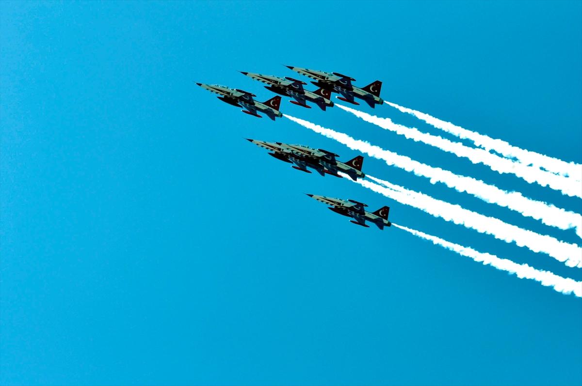 Türk Yıldızları, Afyonkarahisar'da Büyük Taarruz için uçtu