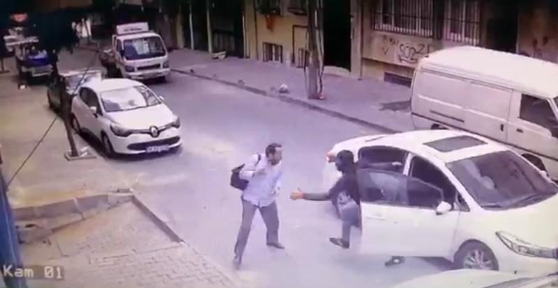 Esenler'de maskeli 4 kişi, 11 kilo altını gasbetti