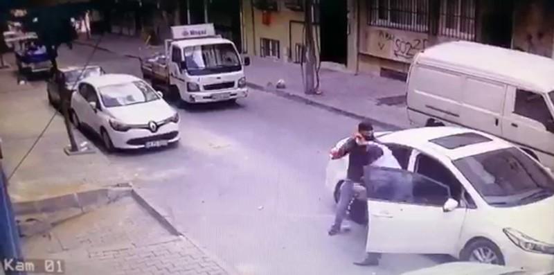 Esenler'de maskeli 4 kişi, 11 kilo altını gasbetti