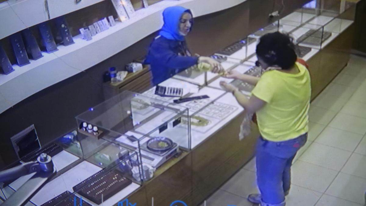 Pendik'te sahte altın kolye dolandırıcılığı