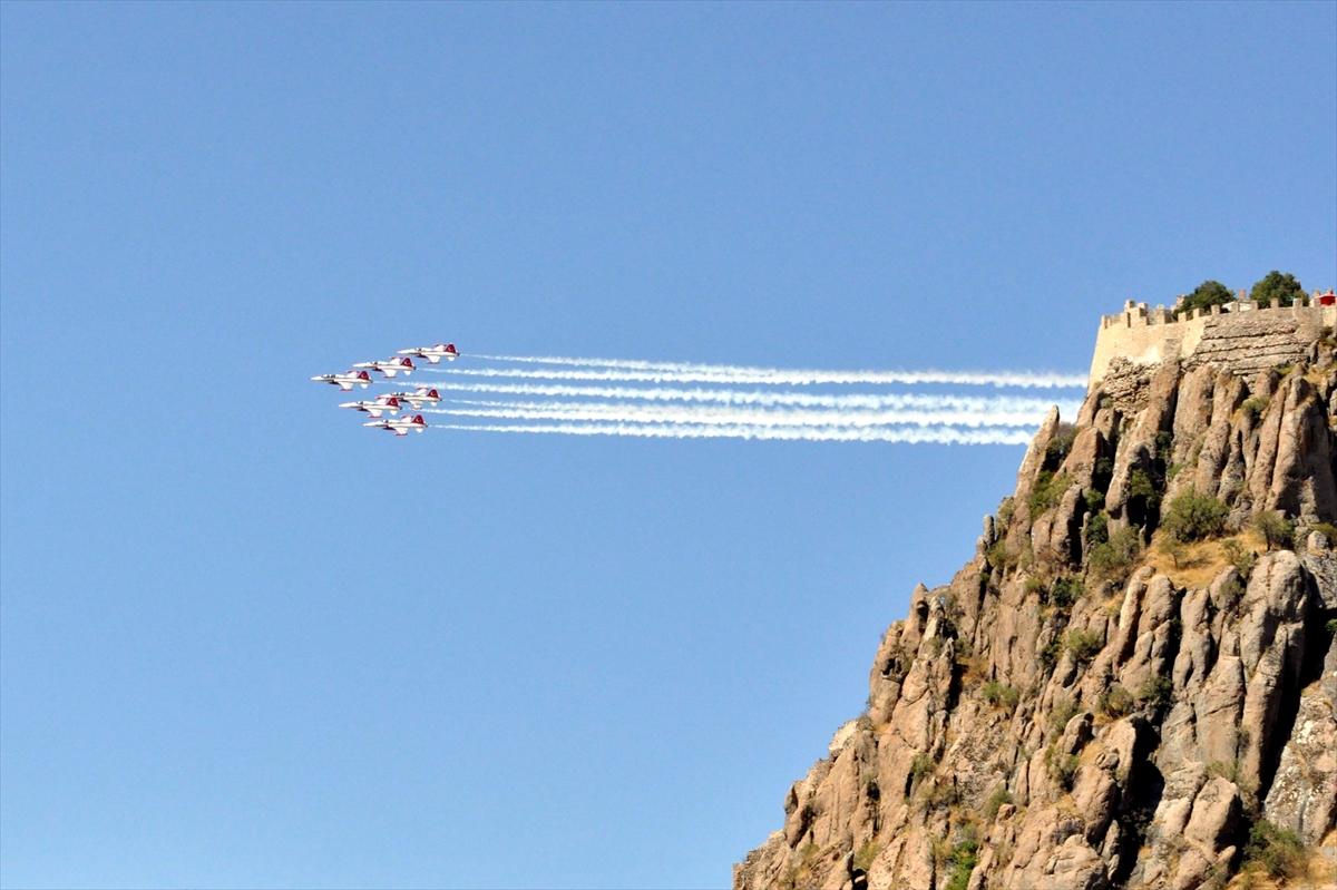 Türk Yıldızları, Afyonkarahisar'da Büyük Taarruz için uçtu