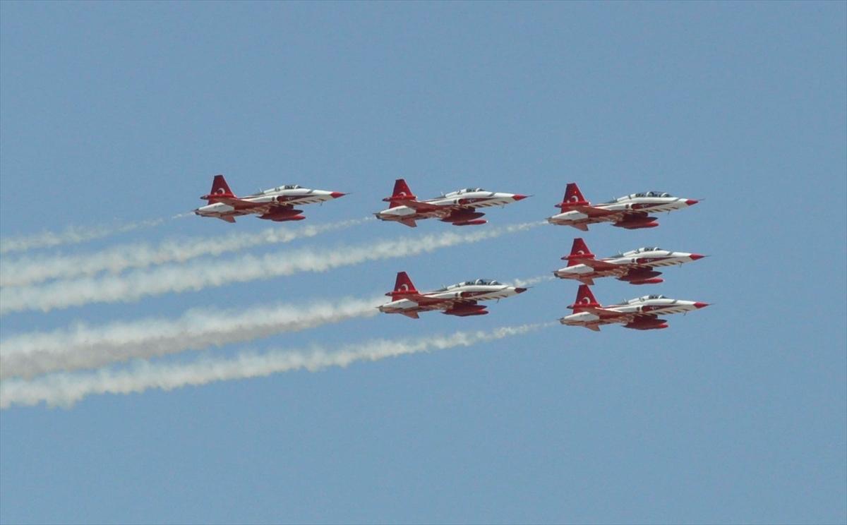 Türk Yıldızları, Afyonkarahisar'da Büyük Taarruz için uçtu