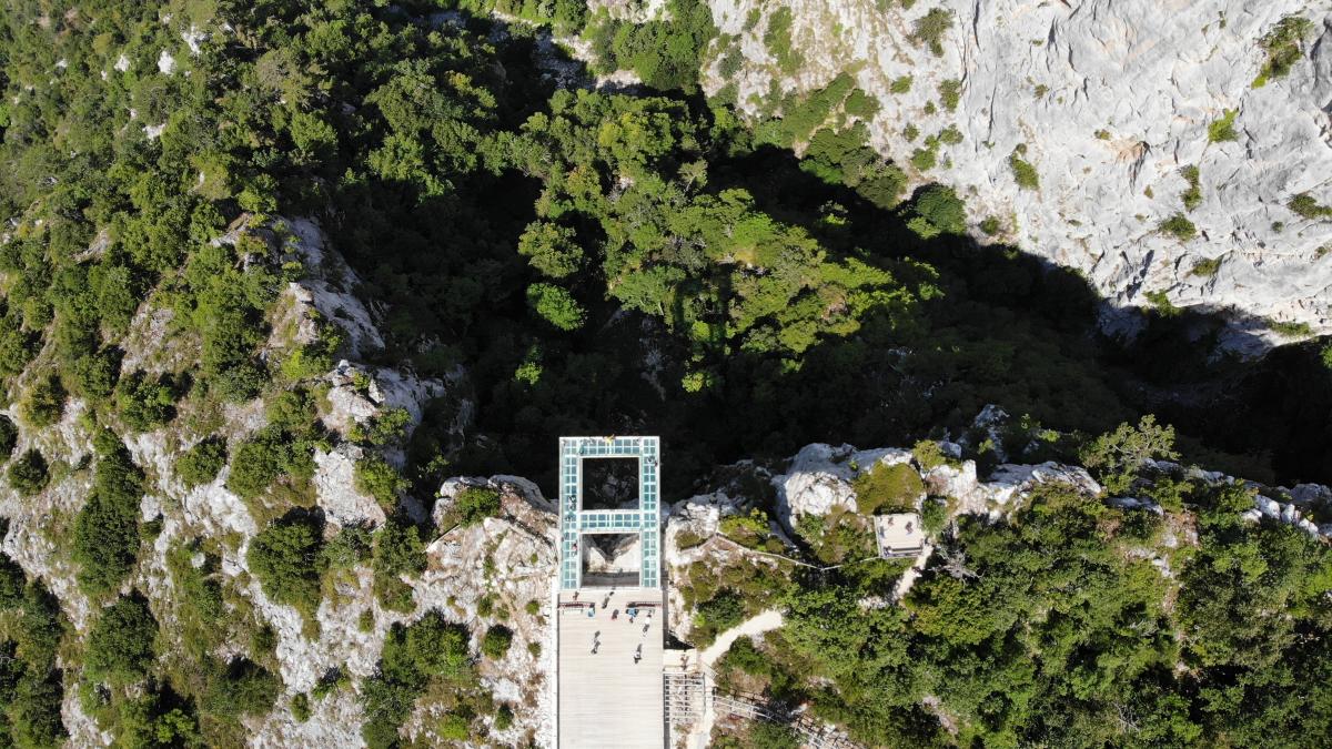 Çatak Kanyonu cam terası, ziyaretçilerin nefesini kesiyor