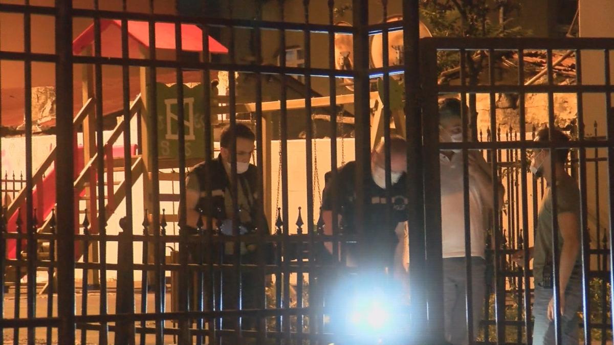 Beyoğlu'nda parkta oturan gruba silahlı saldırı: 4 yaralı