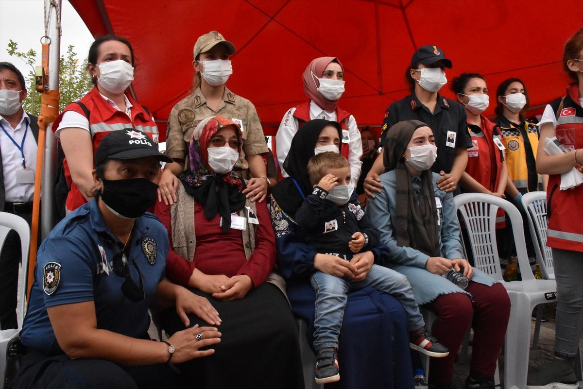 Ağrı şehidi son yolcuğuna uğurlandı