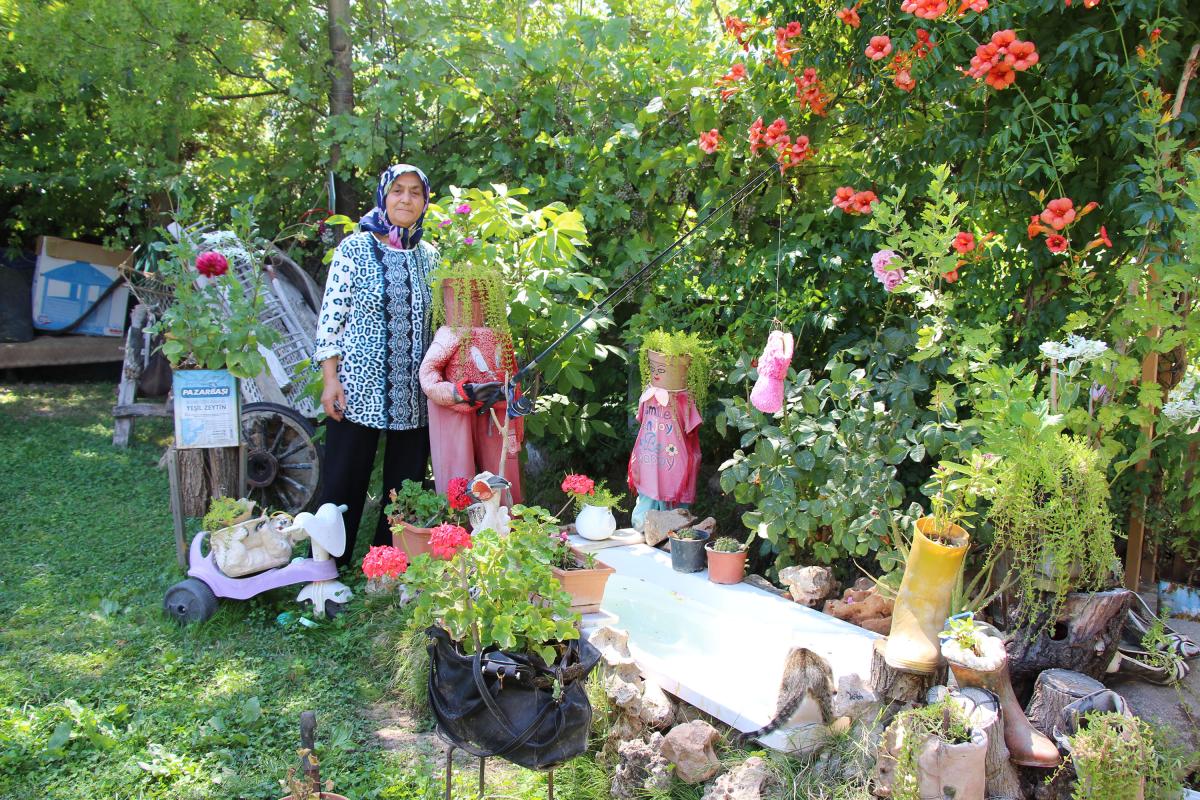 Konya'da Kezban Teyze'nin bahçesi görenleri şaşırtıyor