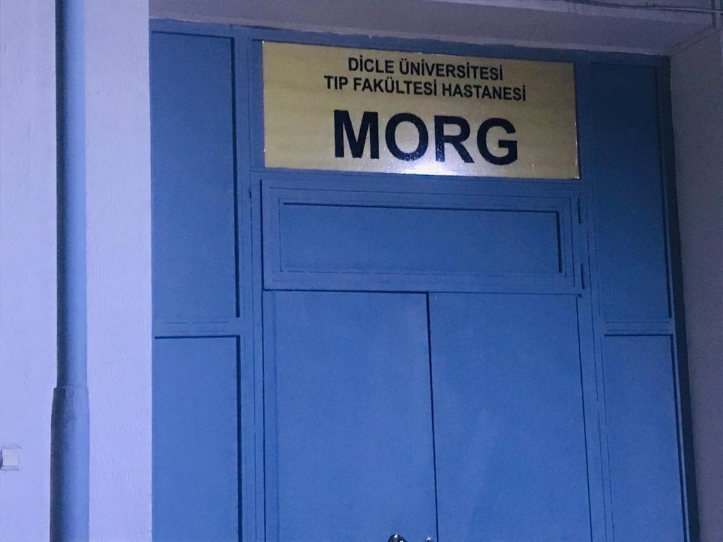 Diyarbakır'da bir kişi hapisten kaçıp eşini öldürdü