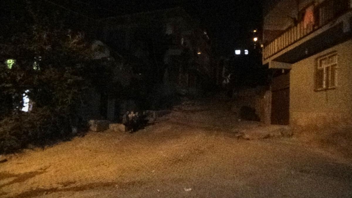 Diyarbakır'da bir kişi hapisten kaçıp eşini öldürdü