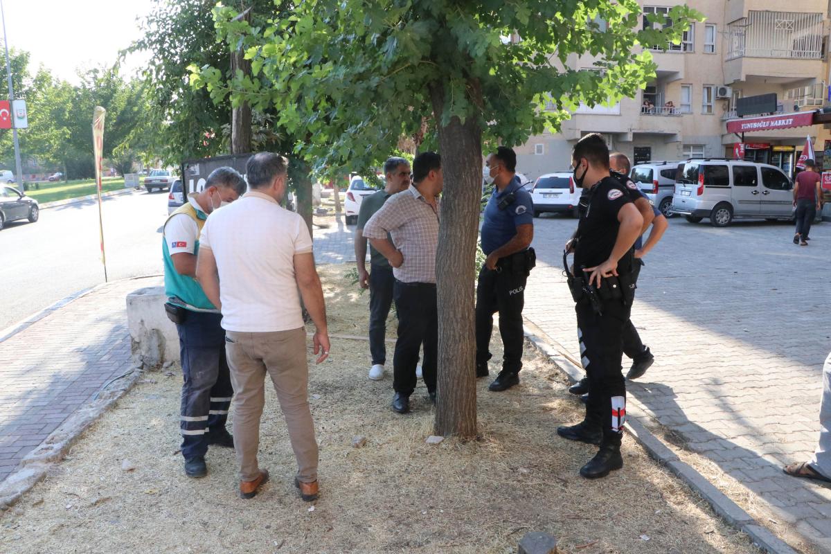 Şanlıurfa’da fırının önünde 'odunlu' borç kavgası