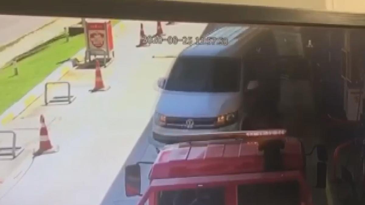 Kozyatağı'nda benzin istasyonundaki araç çalındı