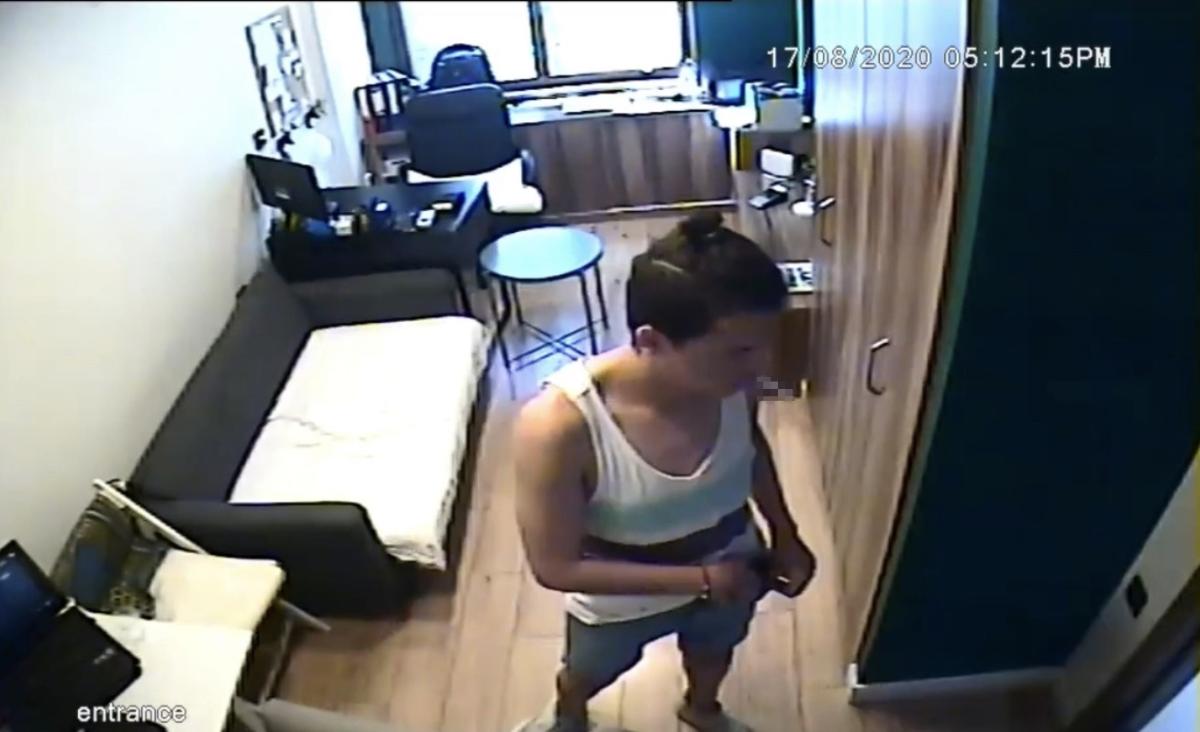 Taksim'de hırsız, otelden telefon çaldı