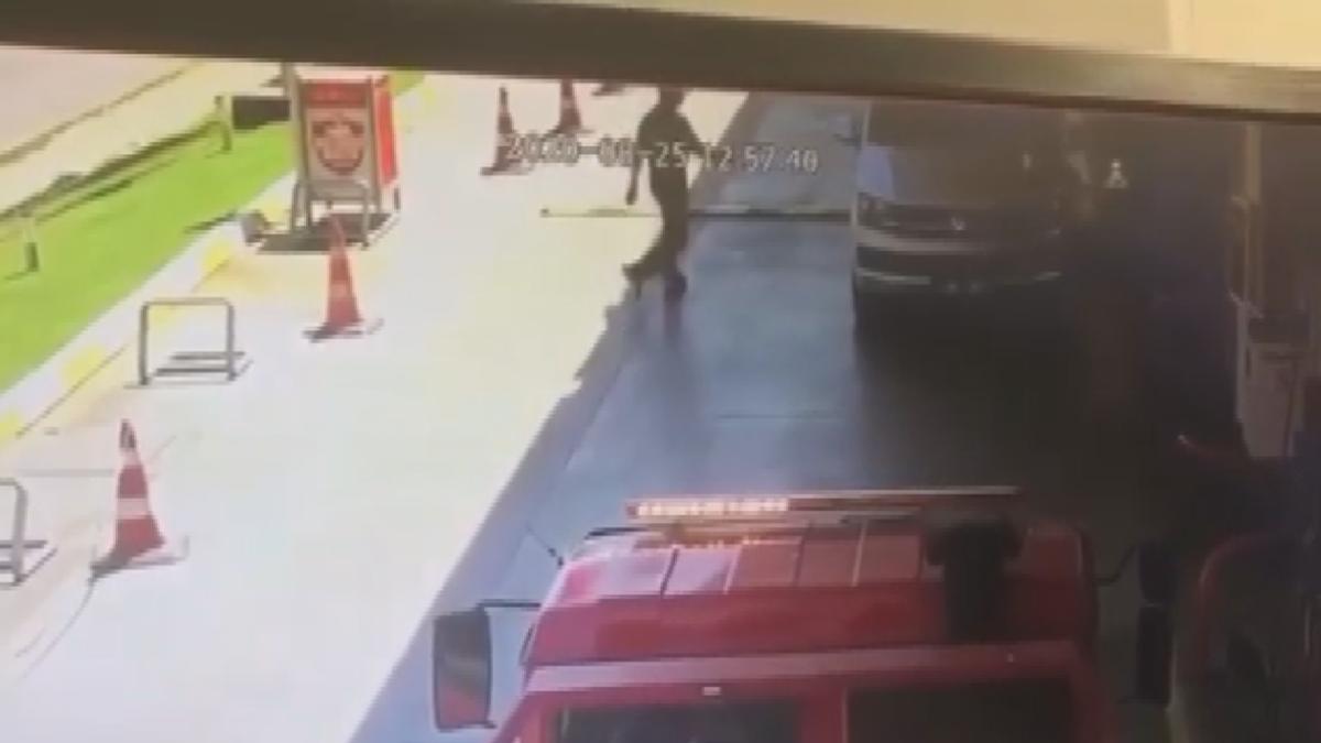 Kozyatağı'nda benzin istasyonundaki araç çalındı