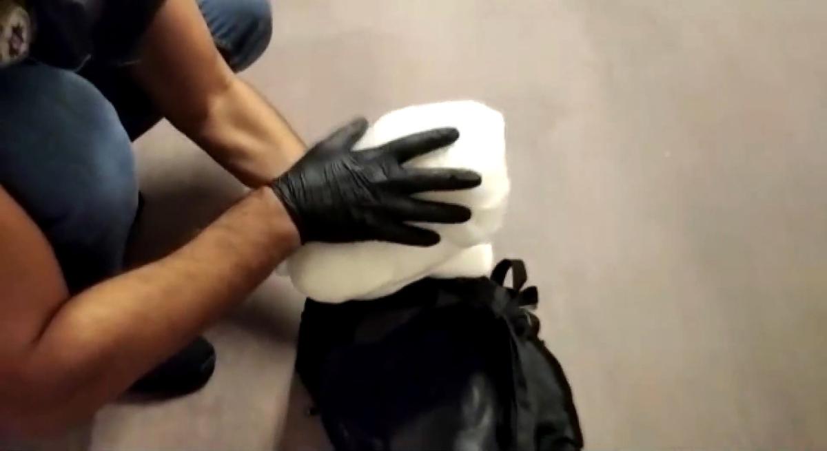 Bursa'da, tekerlekli sandalyeli uyuşturucu satıcısı yakalandı