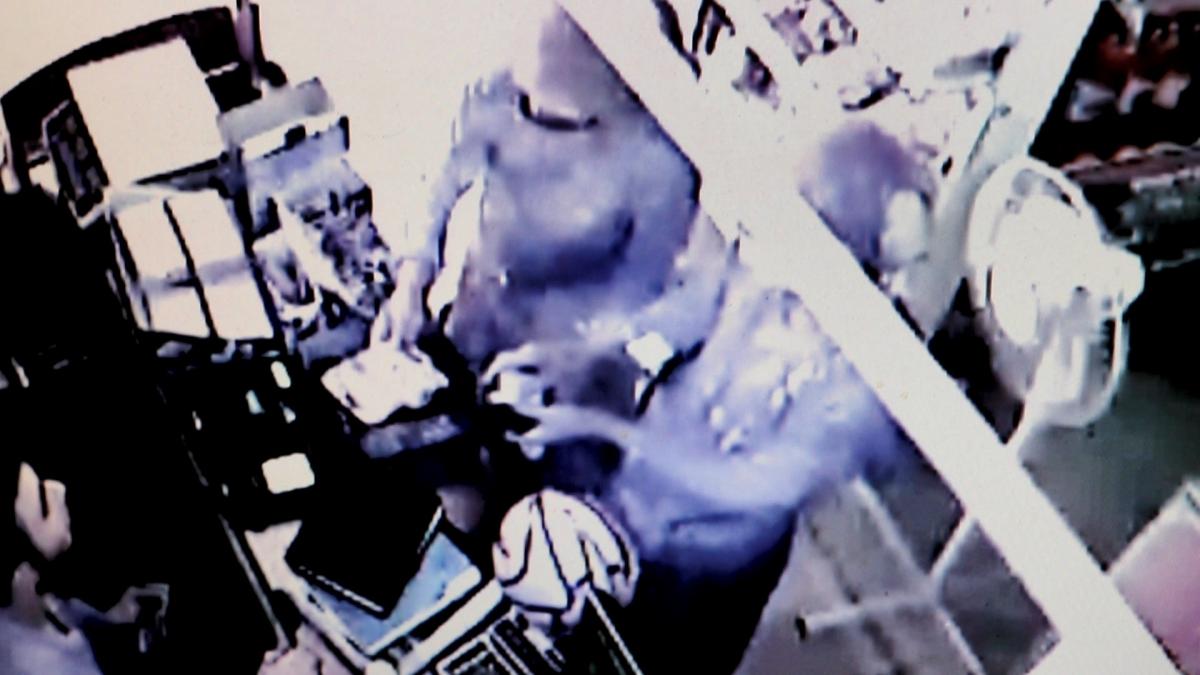 Kocaeli'de ‘Tırnakçılık’ yöntemi ile kasiyeri dolandırdılar