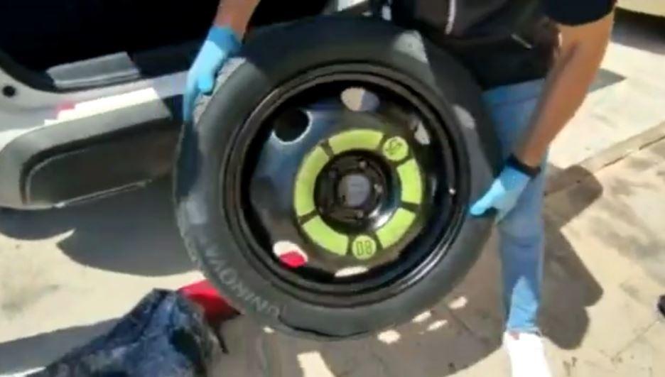 Erzurum'dan Antalya'ya giden uyuşturucuyu narkotik köpeği buldu