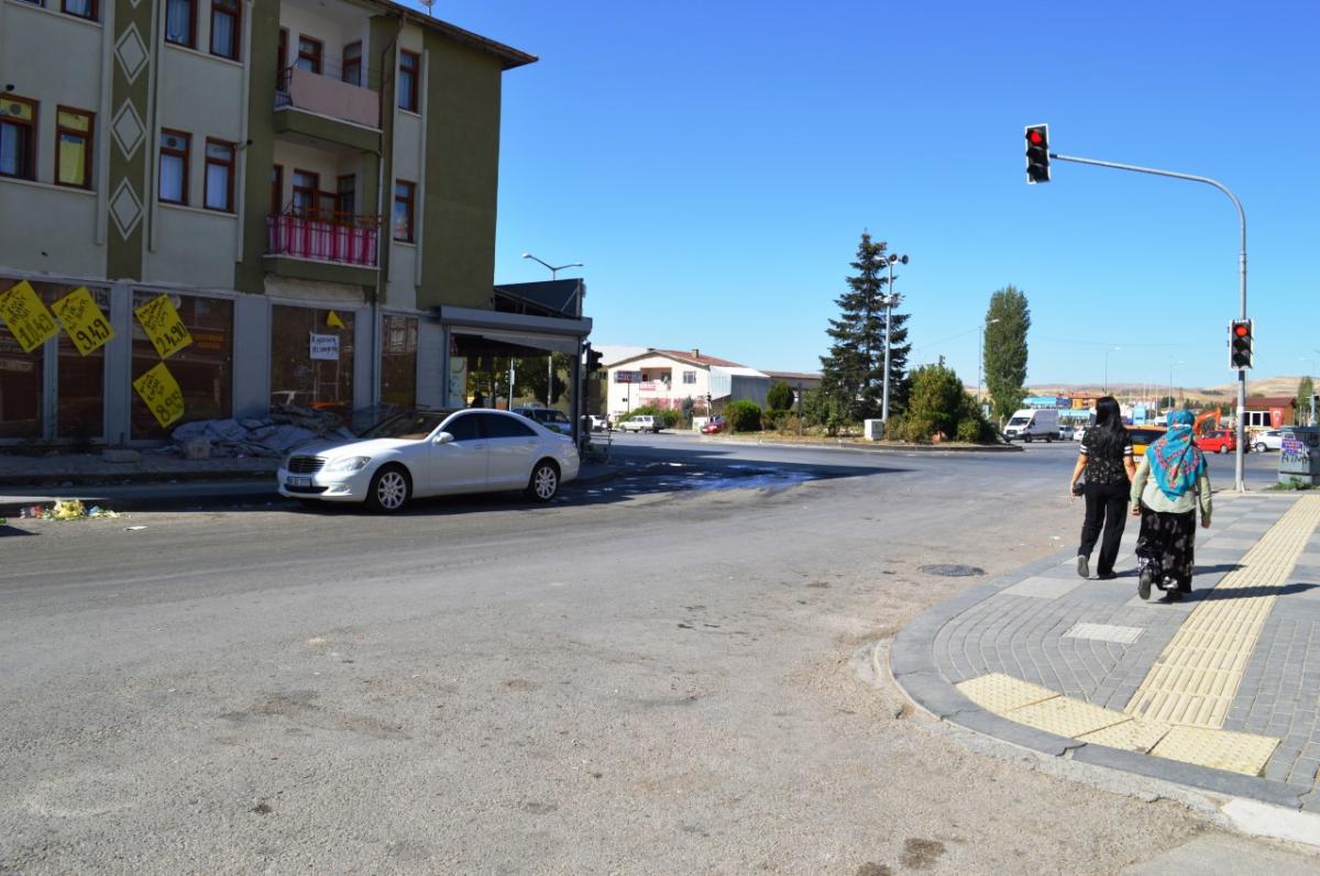 Ankara'da trafikte yol verme kavgasında 1 kişi öldürüldü