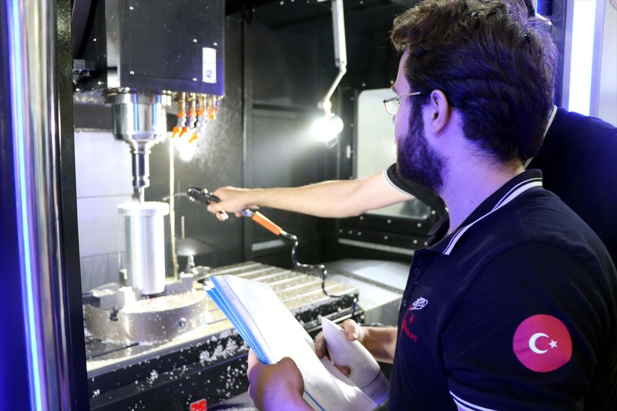 Genç yetenekler, tasarladıkları roketlerle TEKNOFEST'te yarışacaklar