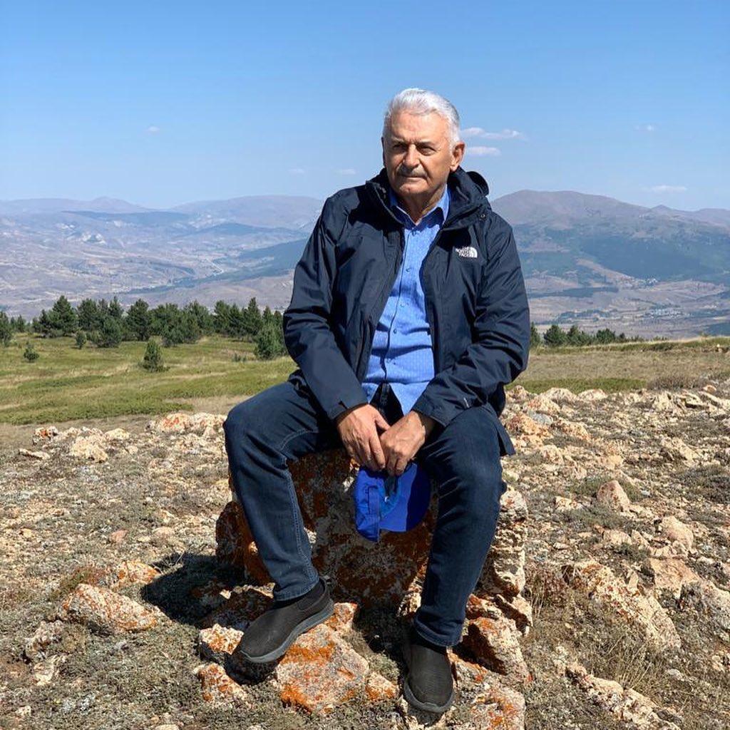 Binali Yıldırım, memleketi Erzincan'dan fotoğraflar paylaştı