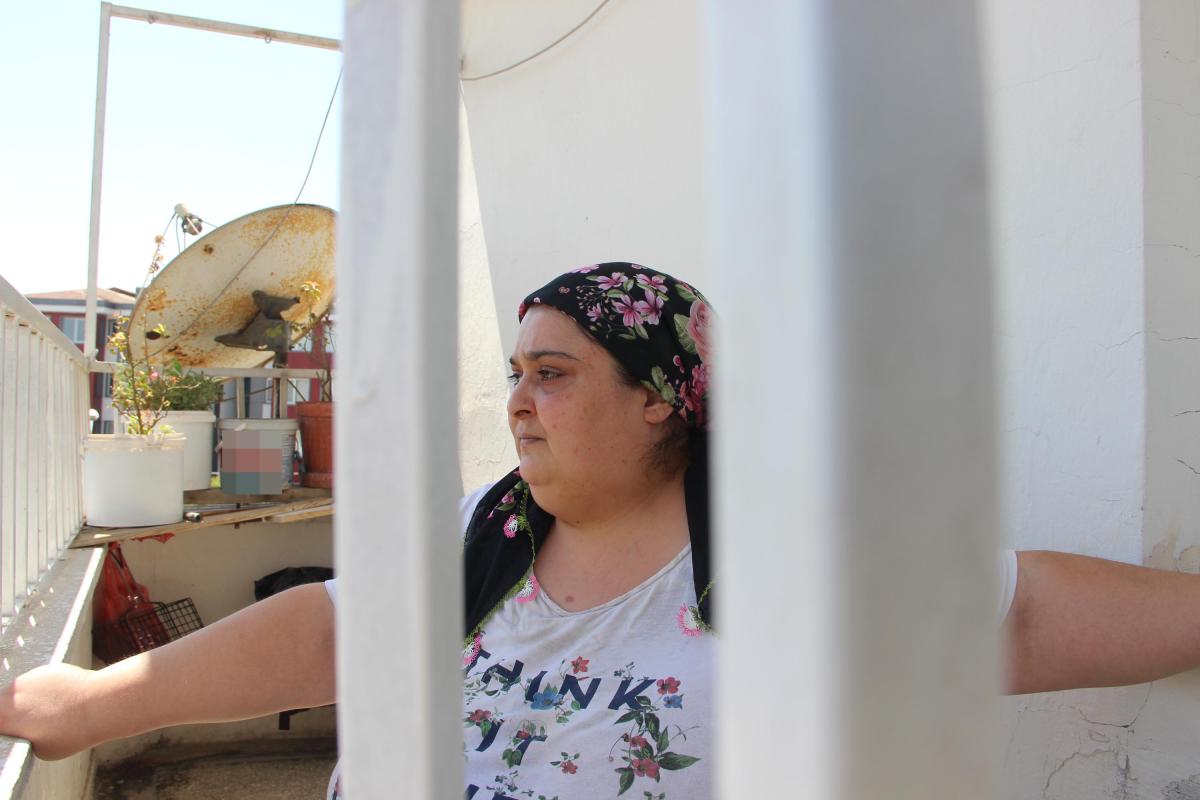 Diyarbakır’da kiloları nedeniyle evden çıkamayan kadın yardım istiyor