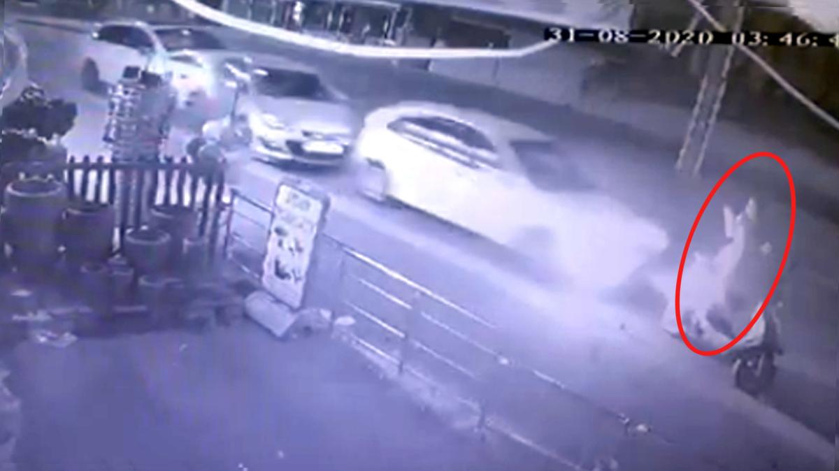 Antalya'da, Ukraynalı kadının motosikletten savrulduğu kaza