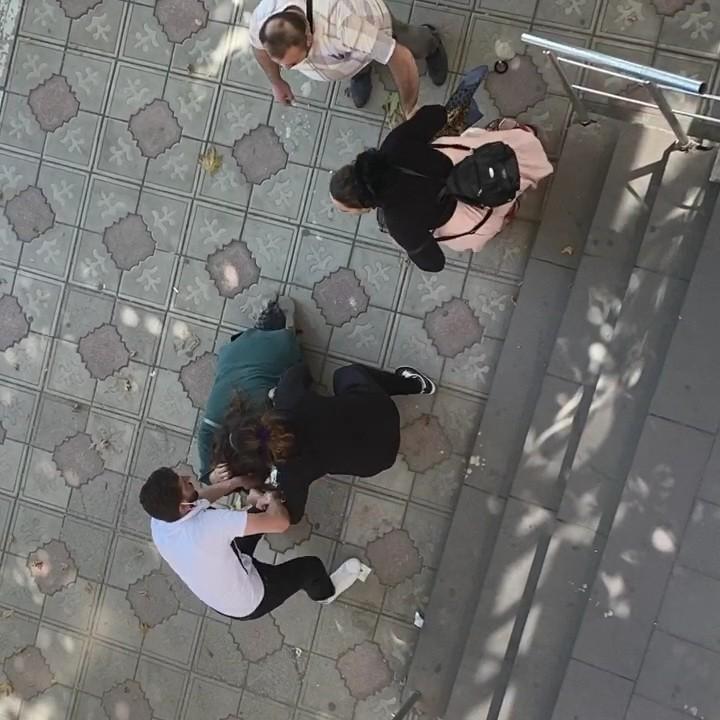 Karabük'te kadınların cadde ortasındaki 'koca' kavgası