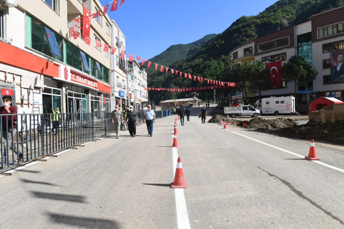 Ulaştırma Bakanı Karaismailoğlu Giresun'daki çalışmaları inceledi