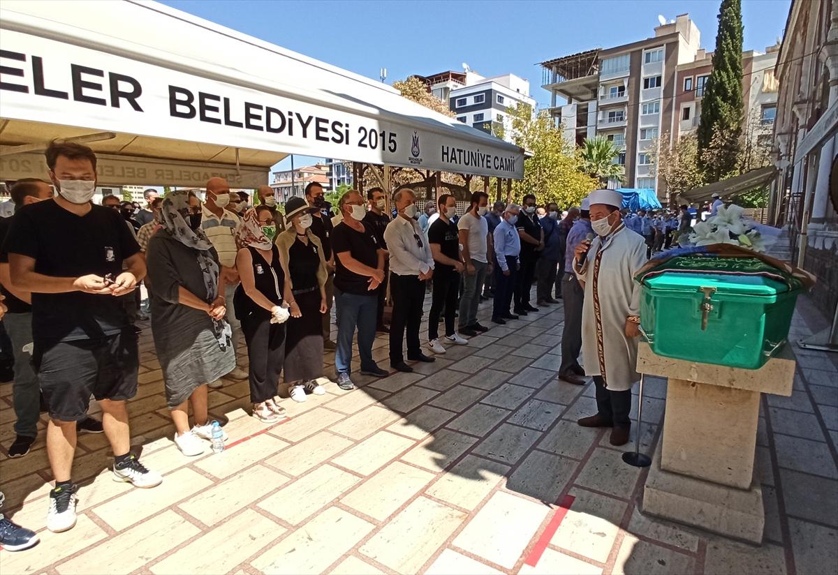 Demet Evgar, babaannesini kaybetti