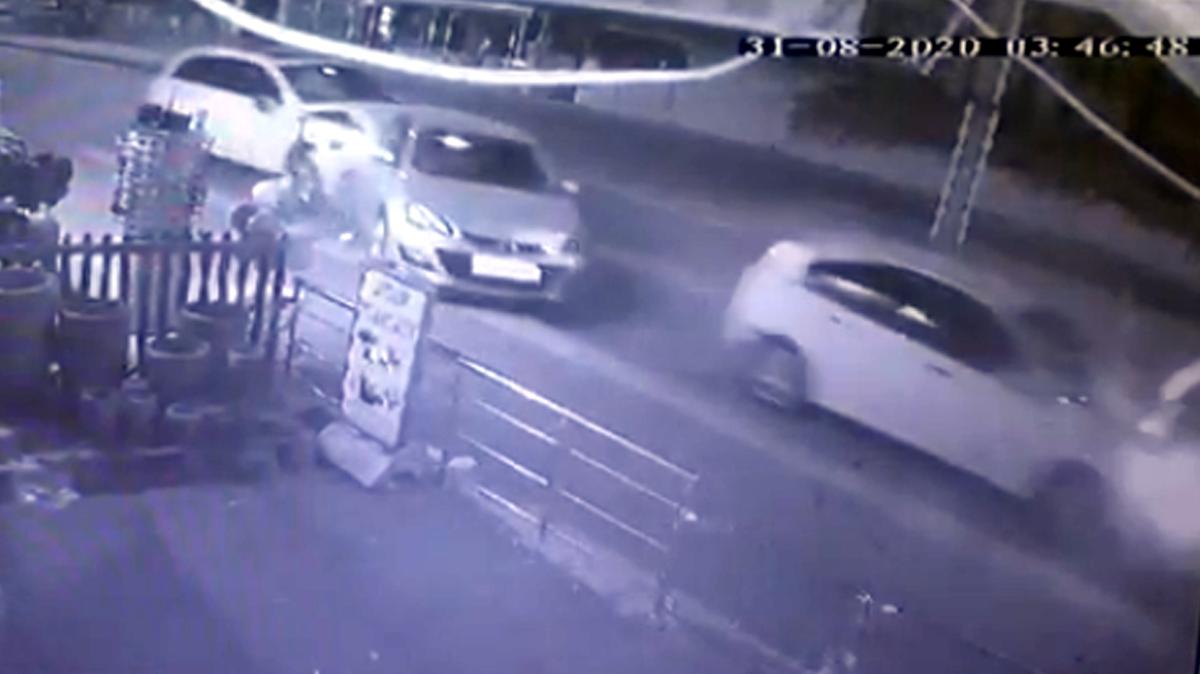 Antalya'da, Ukraynalı kadının motosikletten savrulduğu kaza