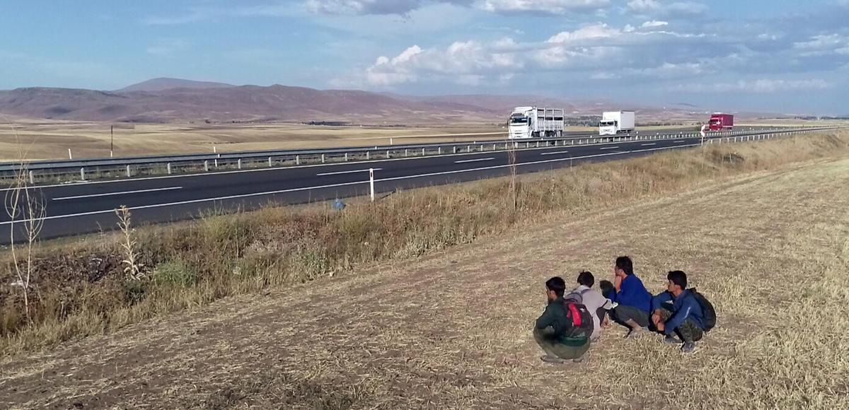 Erzurum'da kaçak göçmenlerin umuda yolculuğu