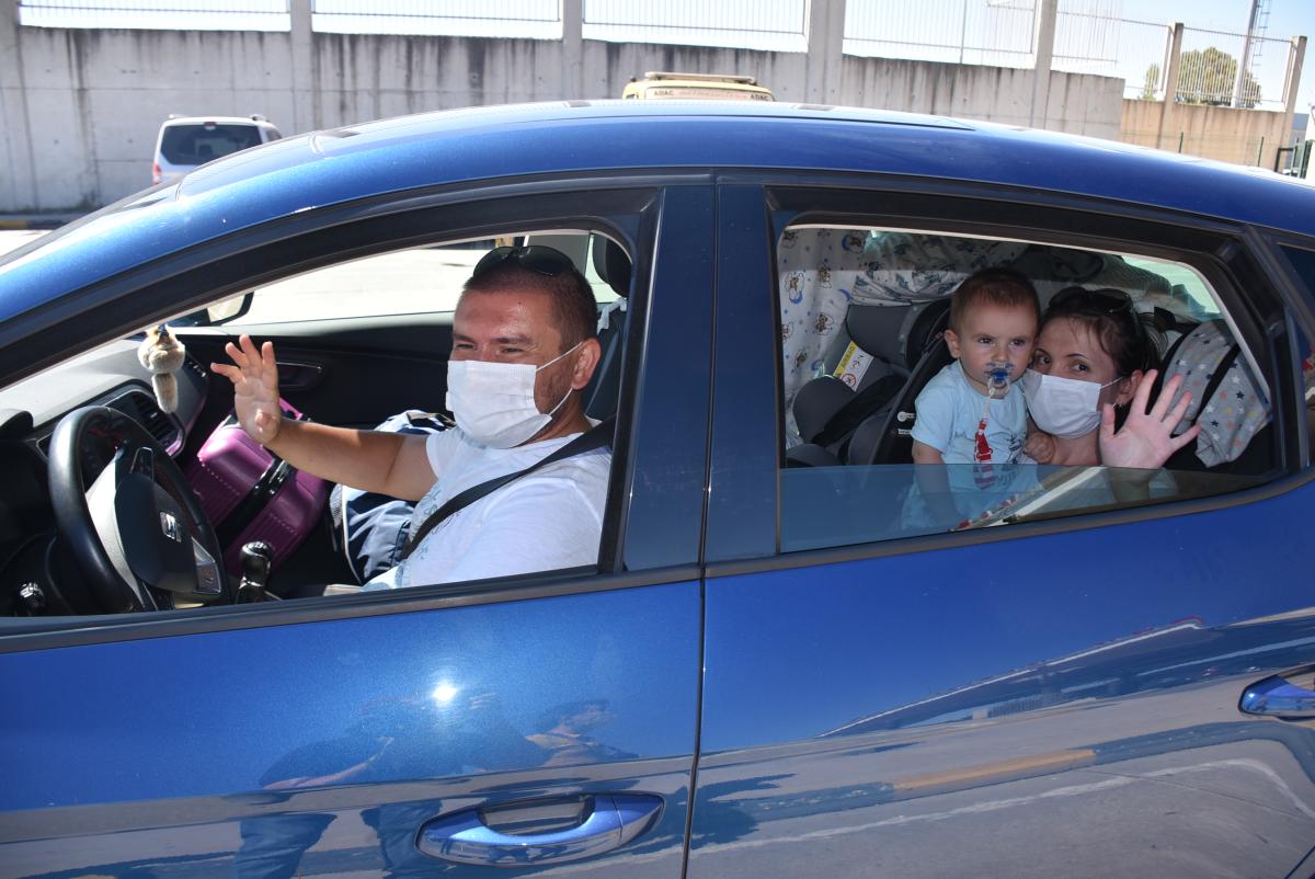 Bulgaristan karantinayı kaldırdı, Kapıkule'den girişler başladı