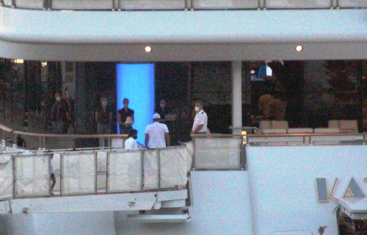 Katar Kraliyet Ailesi, 2 kamyon eşya ile Bodrum’a geldi