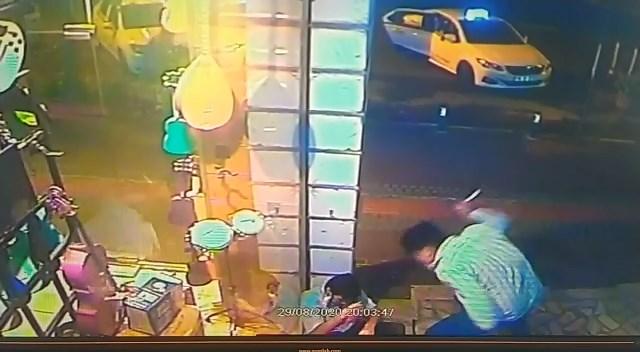 Bursa'da, kız arkadaşına eli dokunan adamı öldürdü