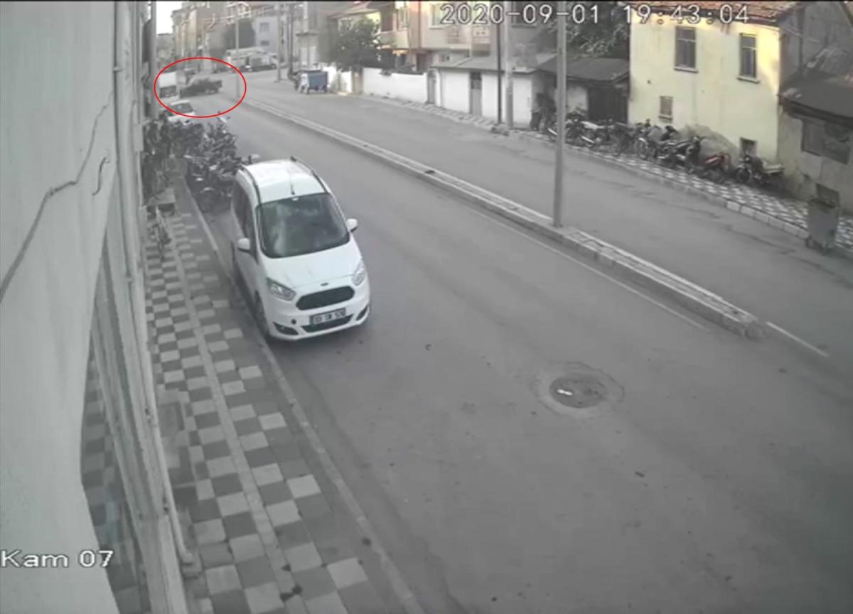 Afyonkarahisar'da 17 yaşındaki çocuğun ağır yaralandığı kaza