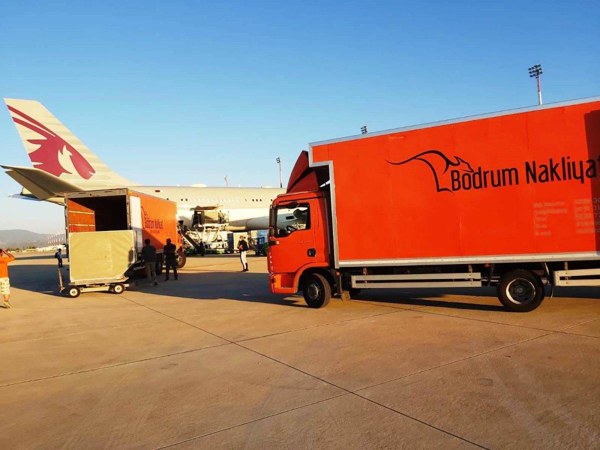 Katar Kraliyet Ailesi, 2 kamyon eşya ile Bodrum’a geldi