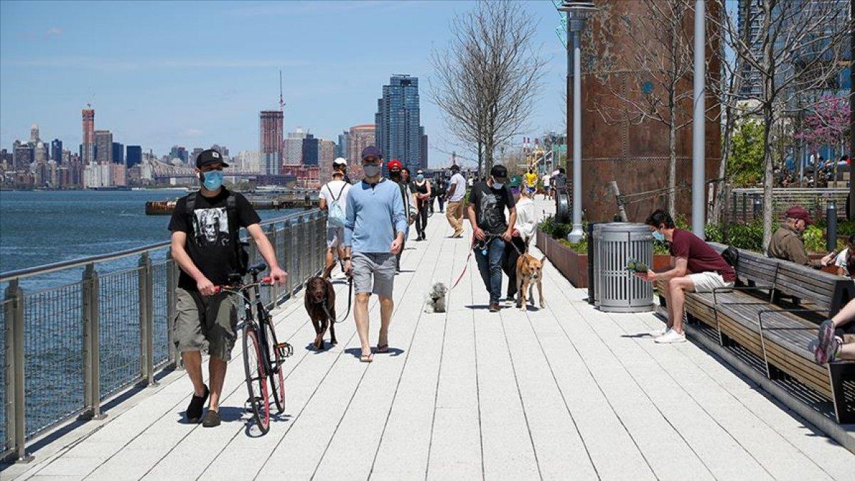 ABD'de 1136 kişi daha koronavirüsten öldü