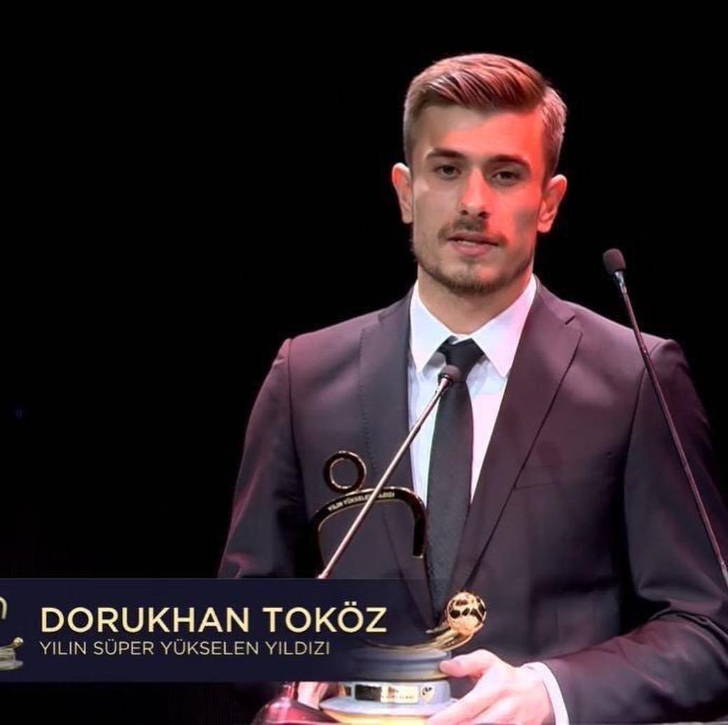 Dorukhan Toköz kimdir, kaç yaşında, nereli? Dorukhan Toköz'ün Beşiktaş sözleşmesi feshedildi mi?