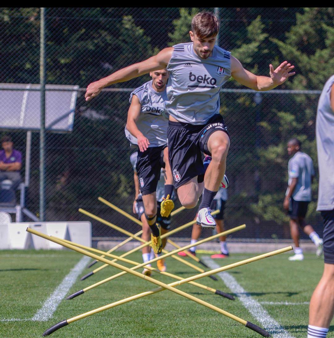 Dorukhan Toköz kimdir, kaç yaşında, nereli? Dorukhan Toköz'ün Beşiktaş sözleşmesi feshedildi mi?