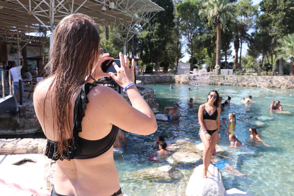 Denizli’deki Antik Kleopatra Havuzu’na ilgi