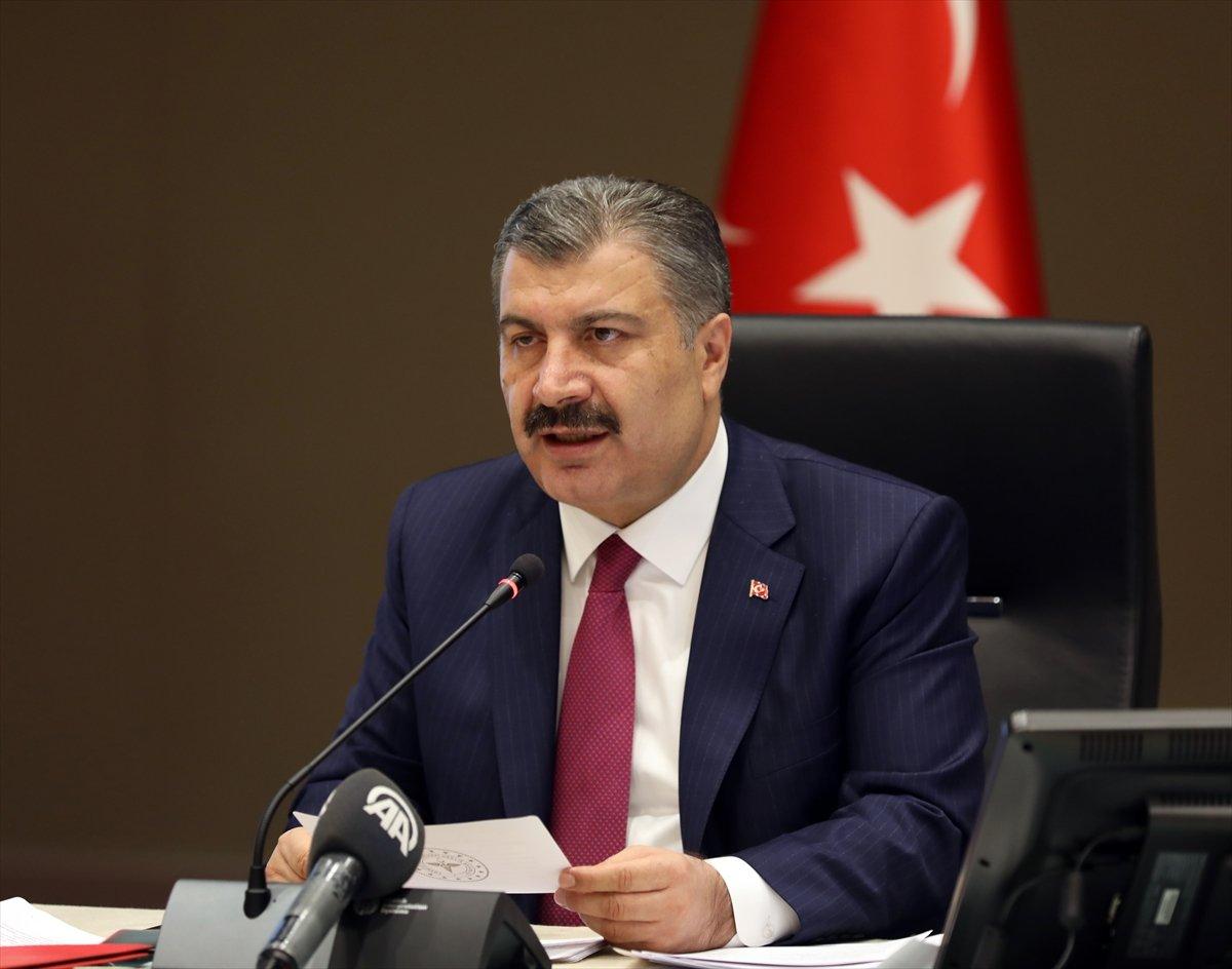 Bakan Fahrettin Koca: Bilim Kurulu maçların seyircisiz oynanmasını önerdi