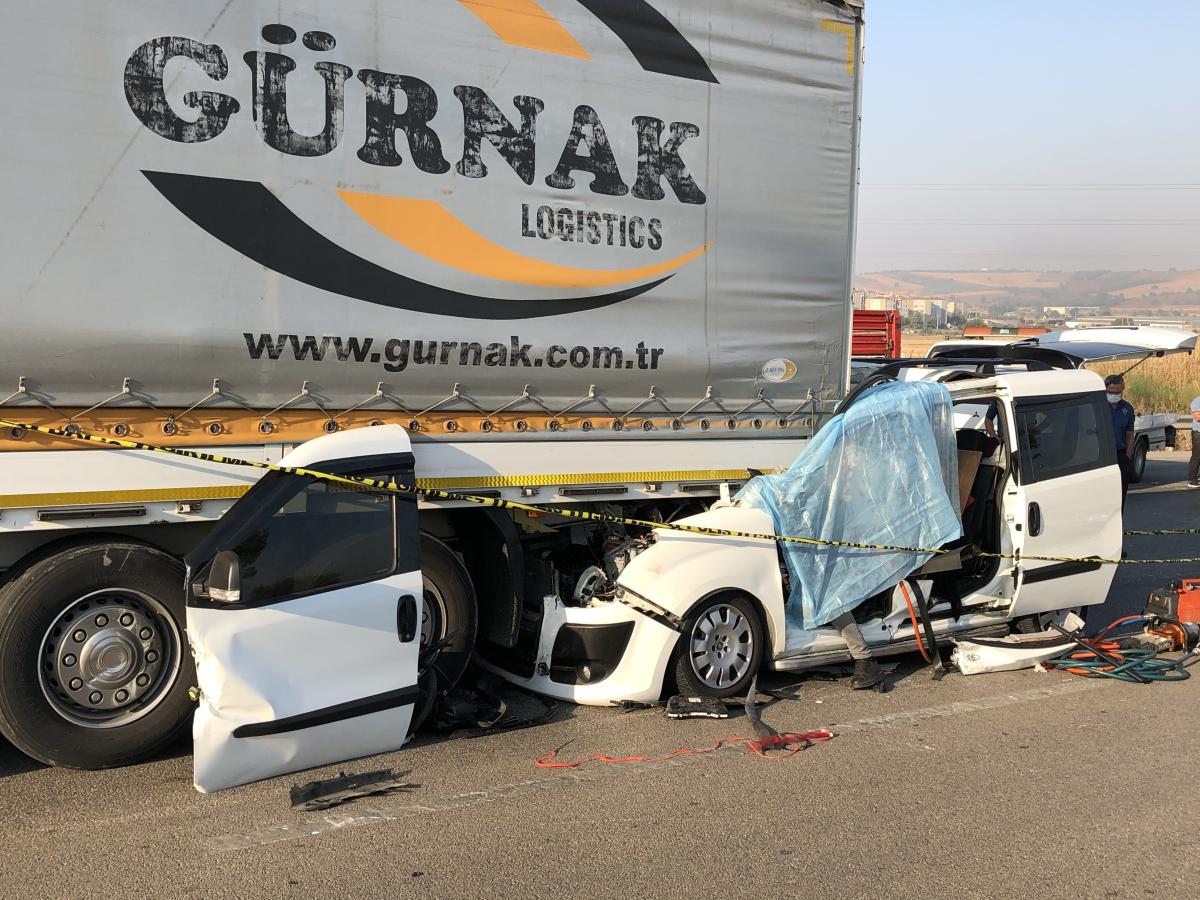 Aydın’dan Bursa’ya düğün için giden çifti, ölüm ayırdı