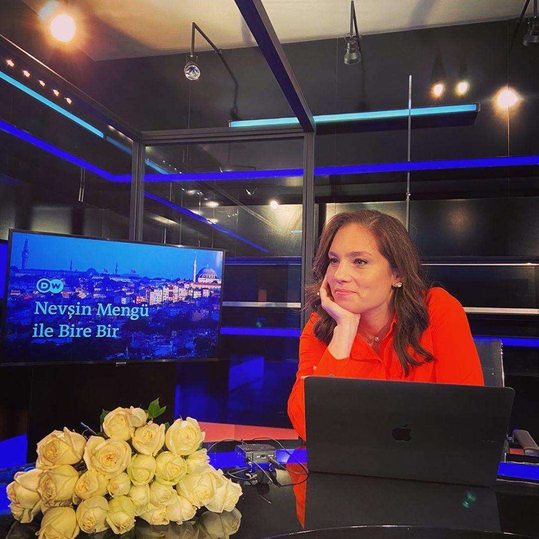 Nevşin Mengü Olay TV'den ne kadar maaş alacak? Nevşin Mengü'nün kazancı ne? Nevşin Mengü'nün maaşı