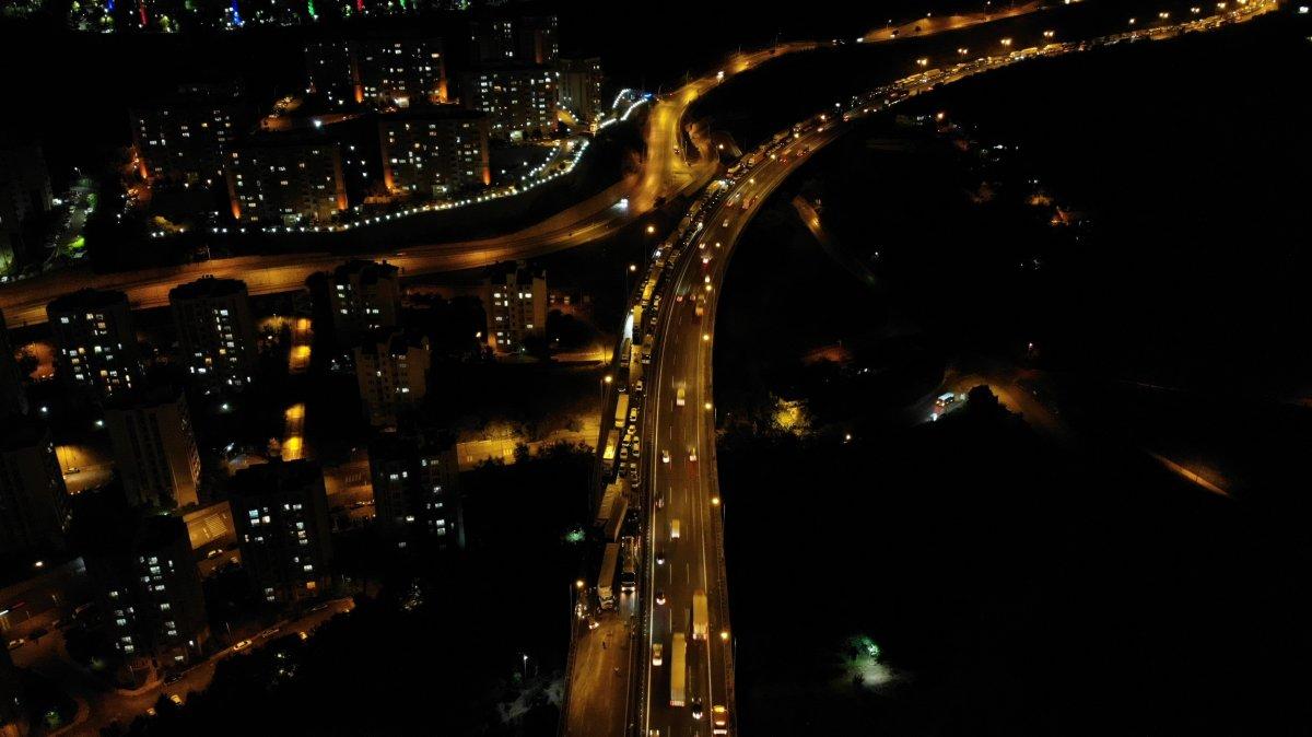 Kocaeli'de 28 aracın karıştığı zincirleme kaza meydana geldi