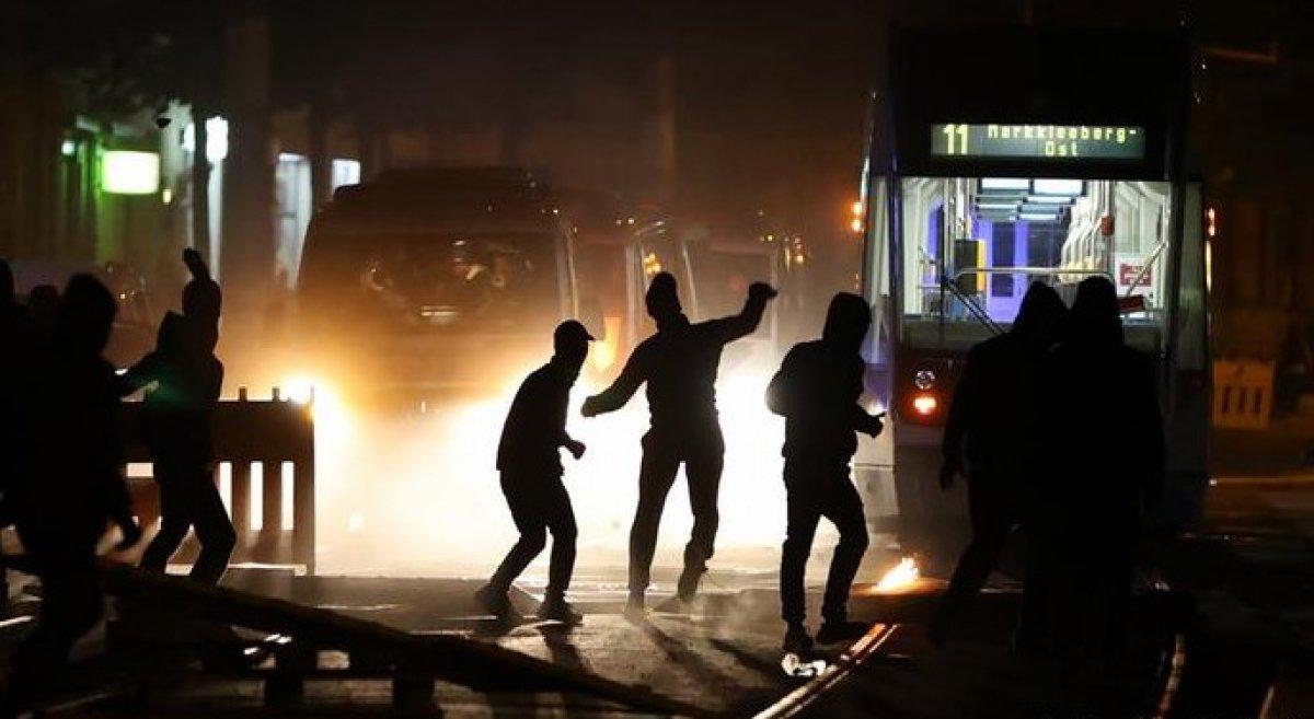 Almanya’da kira artışını protesto edenler sokaklara çıktı