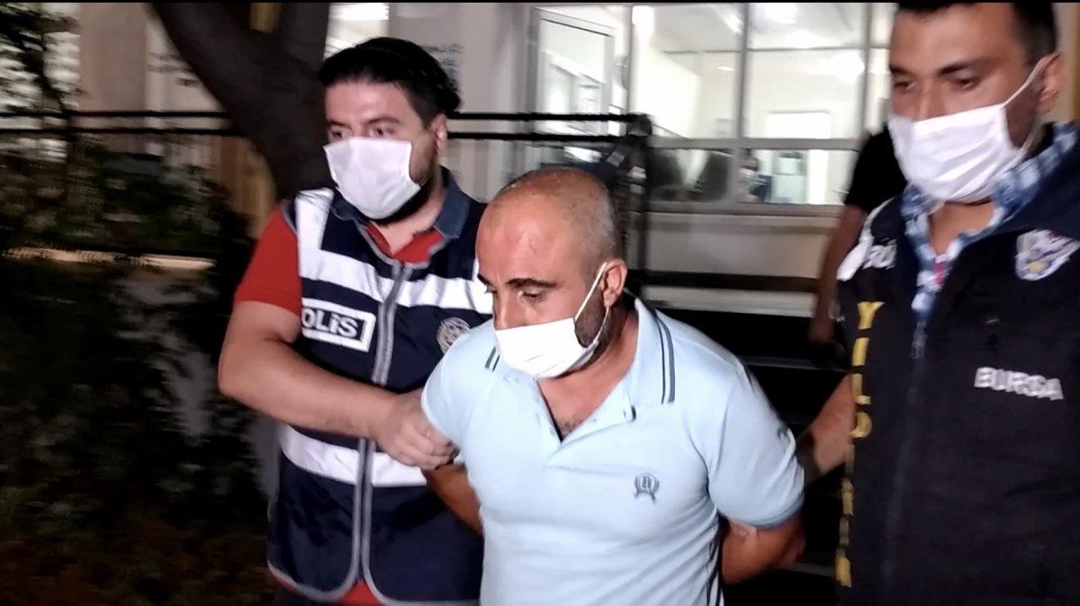 Bursa'da Kıskançlık krizine giren kişi eşini bıçakladı