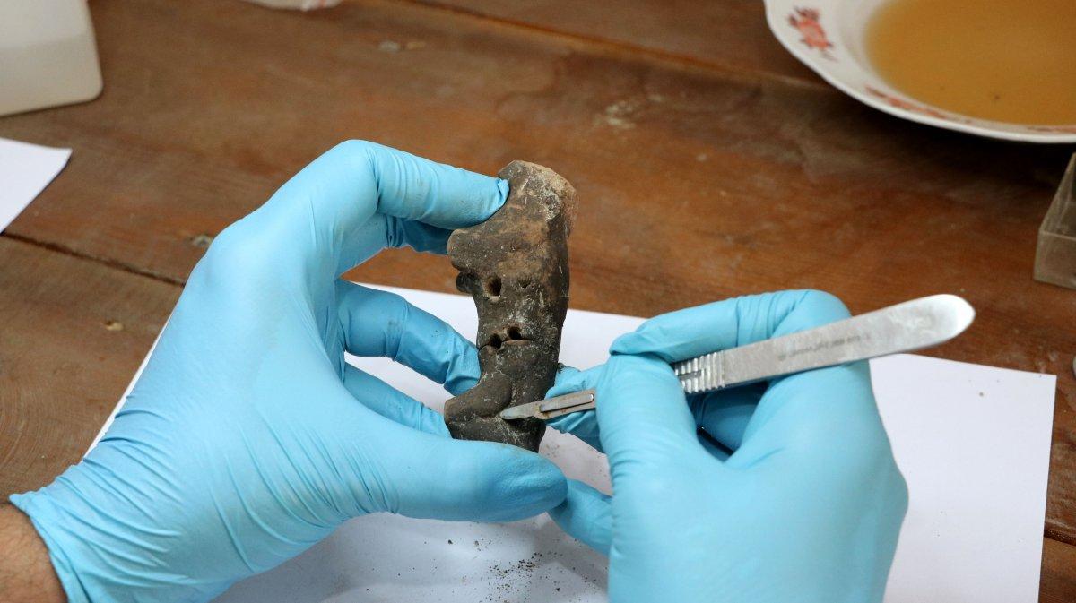 Maydos Antik Kenti'ndeki kazıda 3 bin yıllık koç figürü bulundu