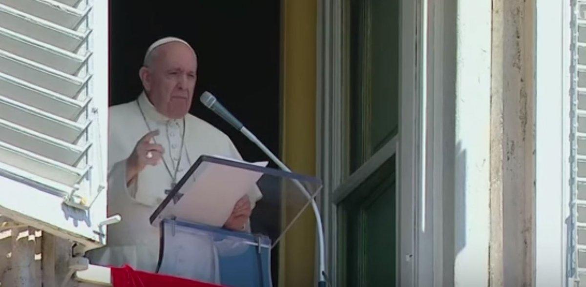 Papa: Dedikodu, koronavirüsten daha kötü bir veba