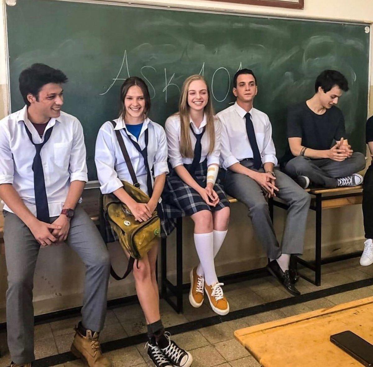 Alina Boz ve Kubilay Aka koronavirüse yakalandı