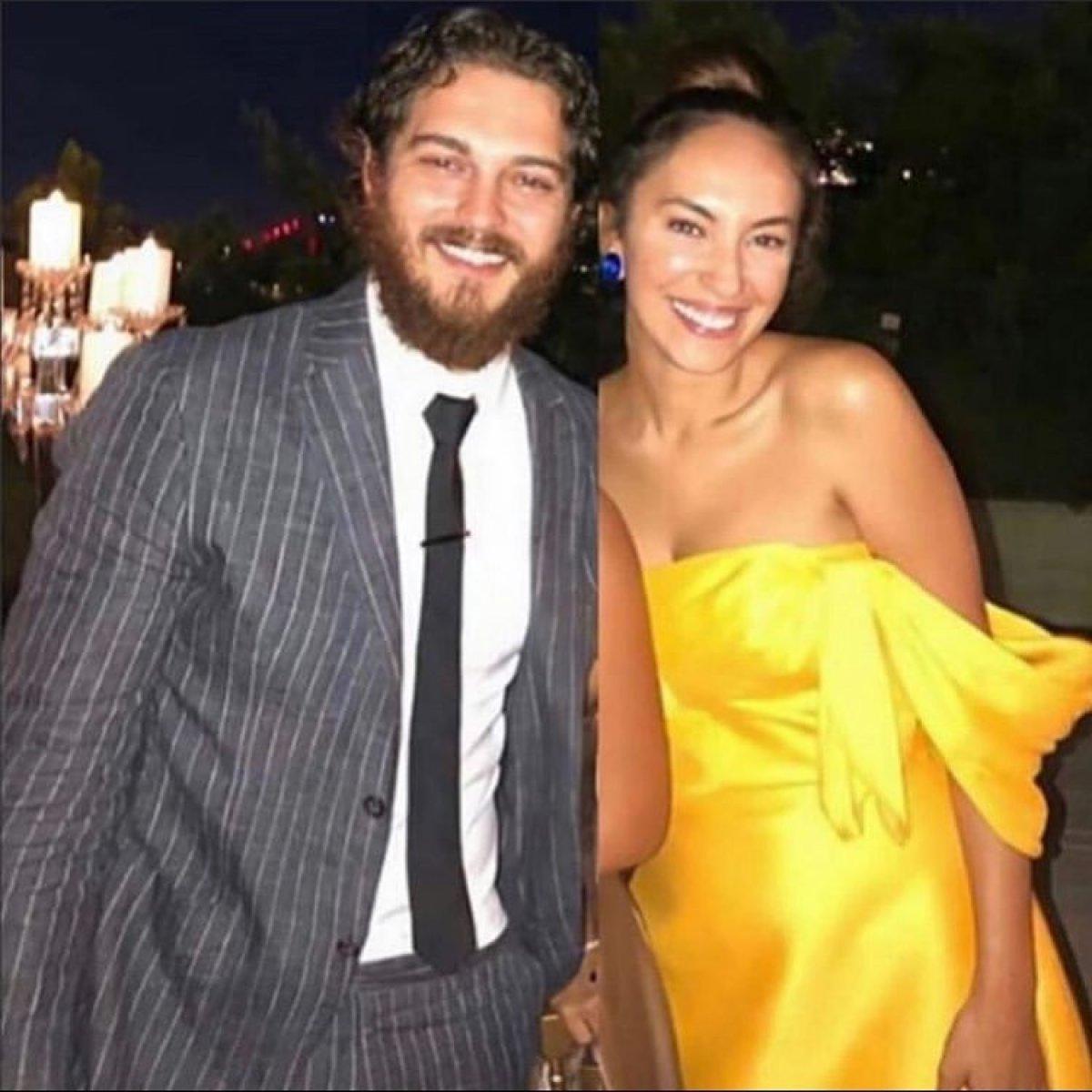 Çağatay Ulusoy ile Duygu Sarışın'dan mutluluk pozu