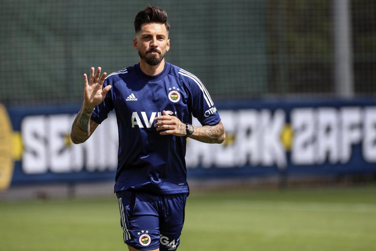 Jose Sosa: Emre Belözoğlu çok büyük bir karakter